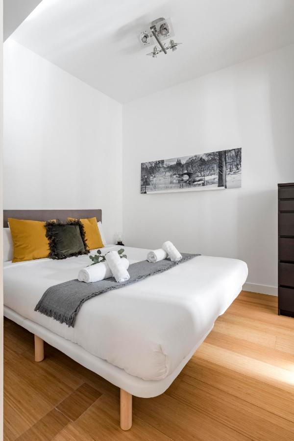 Charming Tirso De Molina III Apartment Madrid Exterior photo