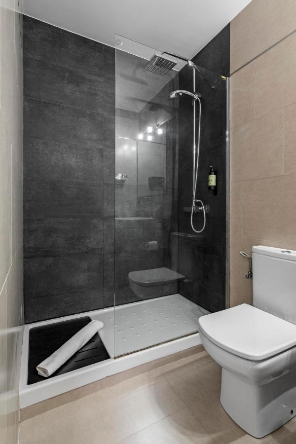 Charming Tirso De Molina III Apartment Madrid Exterior photo